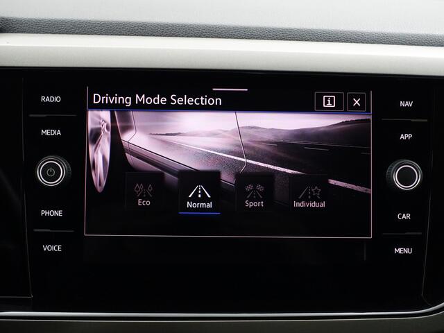 Volkswagen Polo 1.0 TSI R Line+ IQ Xenon Led Matrix, Carplay, Android Auto, Dynamic Select, ACC Cruise, Privacy Glass