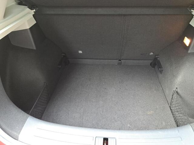 MG ZS MG EV Luxury 45 kWh LUXURY 1E EIG MET THUIS SNEL LADER 7KW STAAT