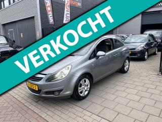 OPEL CORSA 1.2-16V Selection 1e Eigenaar! Trekhaak Airco NAP APK