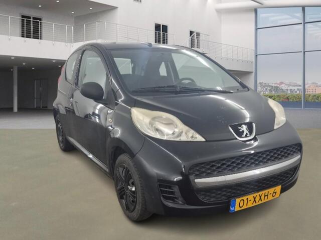 Peugeot 107 1.0-12V XR