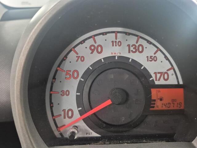 Peugeot 107 1.0-12V XR
