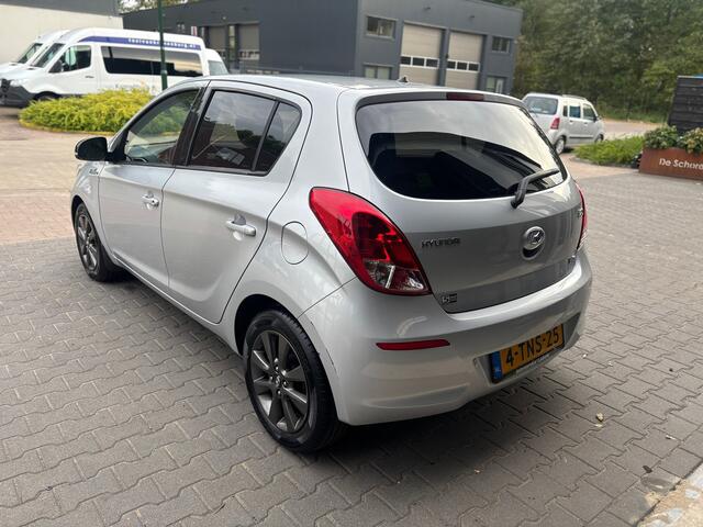 Hyundai I 20 1.2i Go 5DRS|2015|Airco|Cruisecontrole|APK tot 04-2026