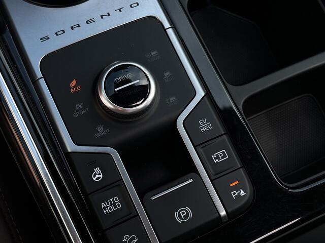 KIA Sorento 1.6 T-GDI Plug-in Hybrid 4WD ExecutiveLine | Pano | Nappa leder | Stoelvent | 360 | Donkere Hemel |