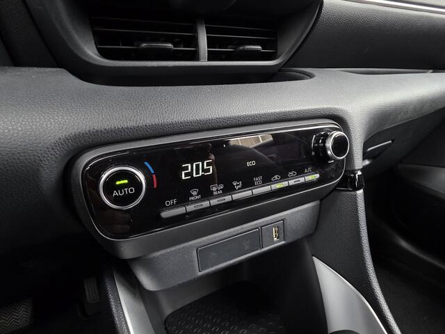 Toyota Yaris 1.5 Hybrid, 1e Eig Camera Carplay NL auto VAKANTIEGELD WEKEN