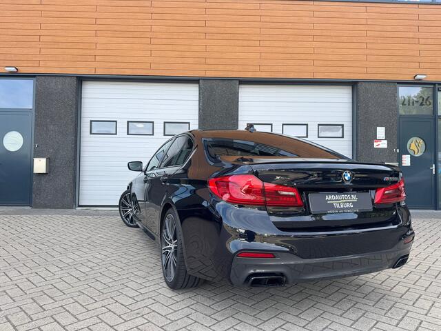 BMW 5-Serie M550i xDrive High Executive Massage-Head Up