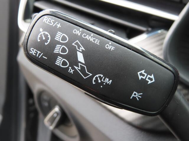 Skoda Kamiq 1.5 TSI ACT Monte Carlo | pano dak | elektrische achterklep | stuurwielverwarming | elektrisch verstelbare stoel