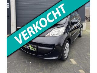 PEUGEOT 107 1.0-12V XS 5 deurs airco