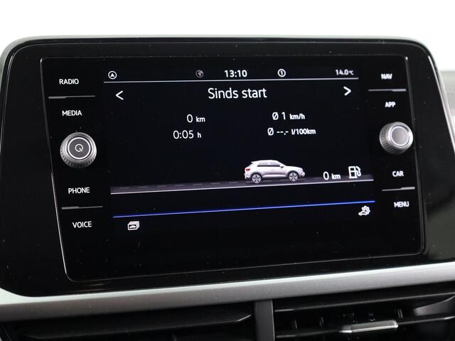 Volkswagen T-ROC Life Edition 1.5 110 kW / 150 pk TSI SUV 7 versn. | Verlengde garantie | Private lease vanaf ¤ 699,- pm | Navigatie via App | Parkeersensoren Pa