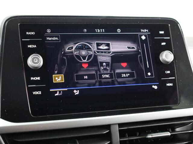 Volkswagen T-ROC Life Edition 1.5 110 kW / 150 pk TSI SUV 7 versn. | Verlengde garantie | Private lease vanaf ¤ 699,- pm | Navigatie via App | Parkeersensoren Pa