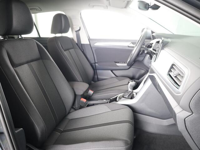 Volkswagen T-ROC Life Edition 1.5 110 kW / 150 pk TSI SUV 7 versn. | Verlengde garantie | Private lease vanaf ¤ 699,- pm | Navigatie via App | Parkeersensoren Pa