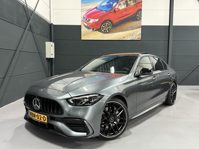 Mercedes-Benz C-Klasse 180 AMG Line Automaat - Leder - Navigatie - Camera - Panoramadak - Full Option - staat - 1e Eigenaar