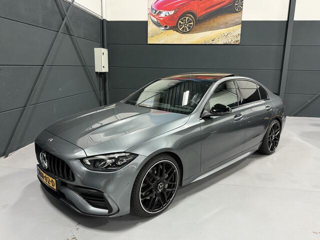 Mercedes-Benz C-Klasse 180 AMG Line Automaat - Leder - Navigatie - Camera - Panoramadak - Full Option - staat - 1e Eigenaar