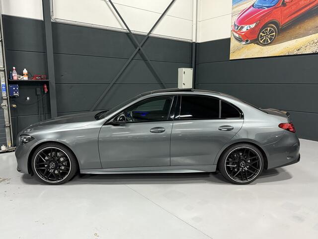 Mercedes-Benz C-Klasse 180 AMG Line Automaat - Leder - Navigatie - Camera - Panoramadak - Full Option - staat - 1e Eigenaar