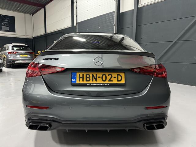 Mercedes-Benz C-Klasse 180 AMG Line Automaat - Leder - Navigatie - Camera - Panoramadak - Full Option - staat - 1e Eigenaar