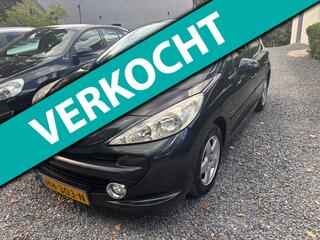 PEUGEOT 207 1.4 Sublime 5 DEURS KM 149000 MET NAP