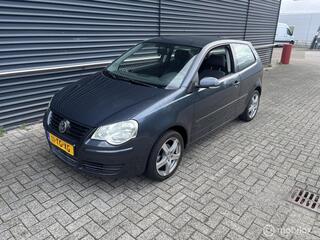 VOLKSWAGEN POLO 1.4-16V Comfortline AIRCO/ NWE D-RIEM/ LM VELGEN