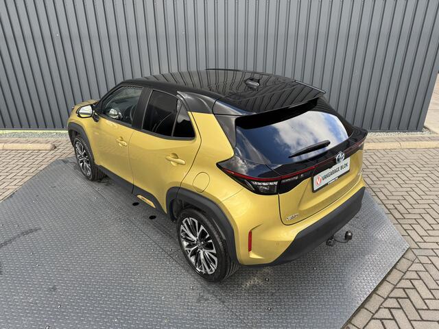 Toyota Yaris Cross 1.5 Hybrid Executive / Bi tone | Pano dak | Trekhaak | JBL | BSM | Rijklaar