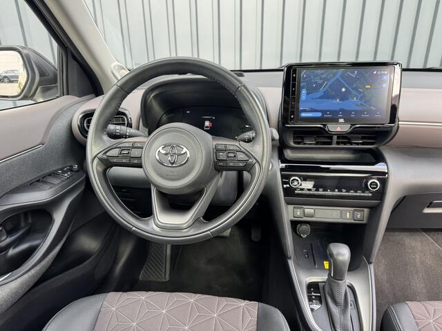 Toyota Yaris Cross 1.5 Hybrid Executive / Bi tone | Pano dak | Trekhaak | JBL | BSM | Rijklaar