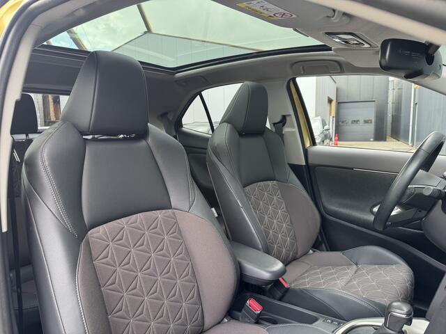 Toyota Yaris Cross 1.5 Hybrid Executive / Bi tone | Pano dak | Trekhaak | JBL | BSM | Rijklaar