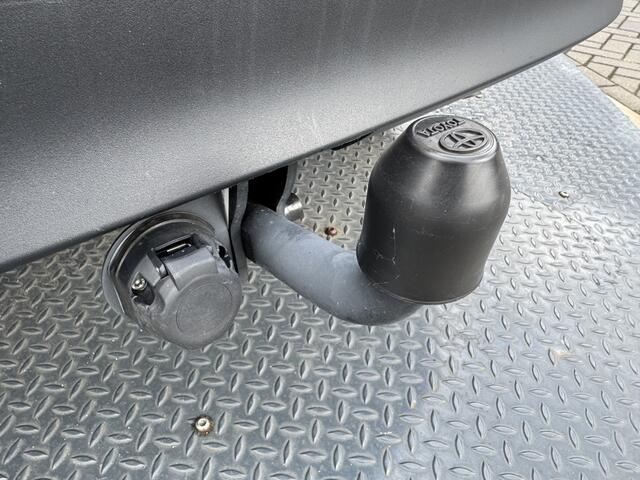 Toyota Yaris Cross 1.5 Hybrid Executive / Bi tone | Pano dak | Trekhaak | JBL | BSM | Rijklaar