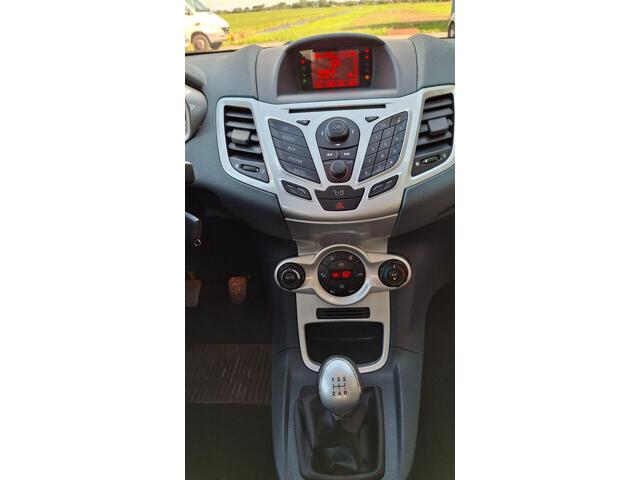 Ford Fiesta 1.6 Titanium ECC APK NAP  zie onze andere advertenties