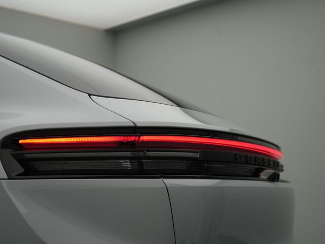 Porsche Macan 4