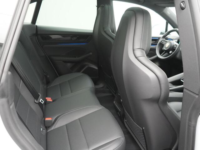 Porsche Macan 4