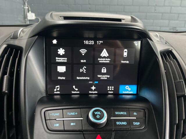 Ford Kuga 1.5 EcoBoost Vignale, pano,trekhaak,keyless,stuurverw,stoelverw.