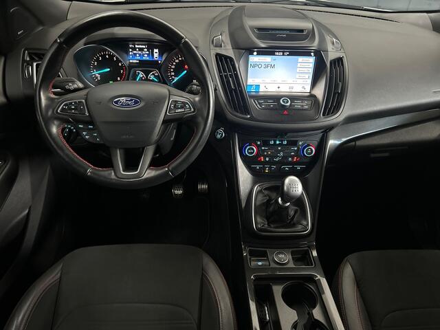 Ford Kuga 1.5 EcoBoost Vignale, pano,trekhaak,keyless,stuurverw,stoelverw.