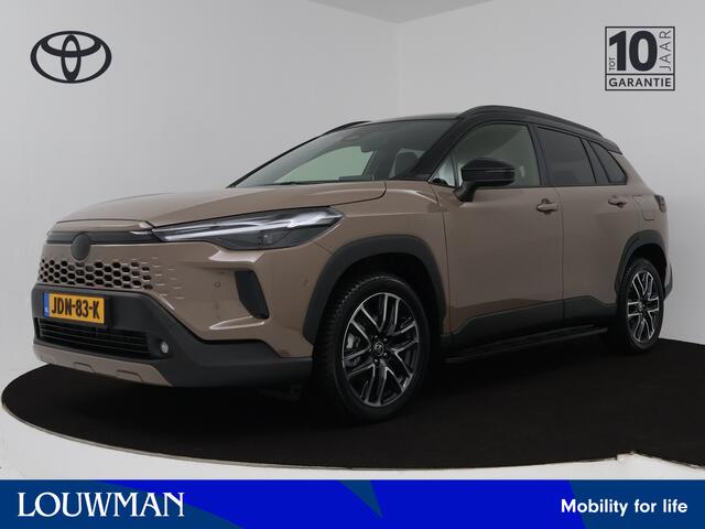 Toyota Corolla Cross Hybrid 180 Executive | All-season banden | Treeplanken |