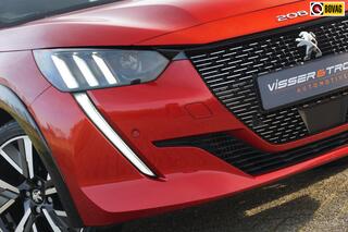 PEUGEOT 208 1.2 PureTech GT-line | Rouge Elixer | 3D-cockpit/AppleCarplay/LED/Camera/NAV - Lekker sportief!