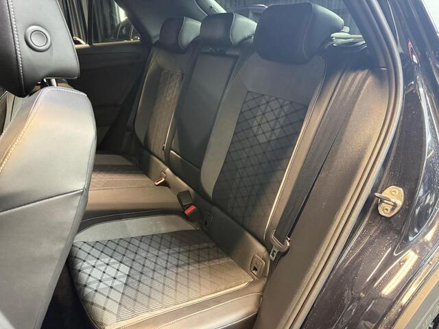 Volkswagen T-ROC 1.5 TSI 3X R-Line|PANO|LANEASSIST|CAMERA|CARPLAY|ACC|
