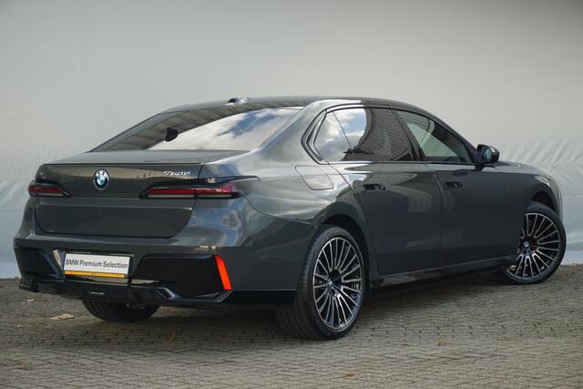 BMW 7-Serie Sedan 750e xDrive Executive Drive Pro | M Sportpakket Pro | Sky Lounge | Connoisseur Pack | Bowers & Wilkins | Lentevoordeel