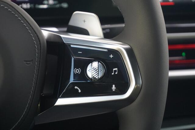 BMW 7-Serie Sedan 750e xDrive Executive Drive Pro | M Sportpakket Pro | Sky Lounge | Connoisseur Pack | Bowers & Wilkins | Lentevoordeel