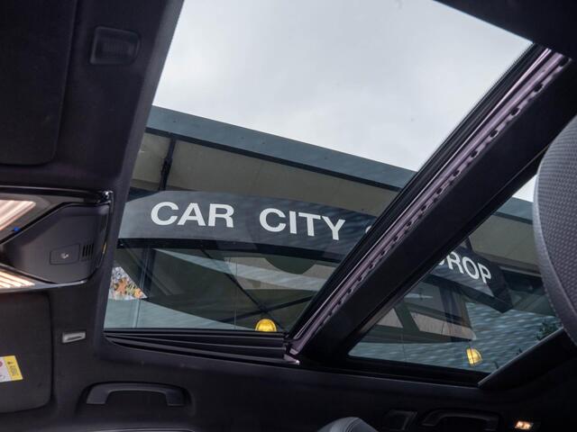 BMW 5-Serie Touring 520i High Executive / Pano / HUD / ACC / CarPlay / Stoelverwarming