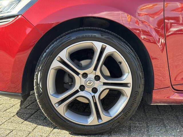 Renault Clio Estate 1.2 TCe GT-LINE / Navi / Trekhaak / Airco / Cruise Control /