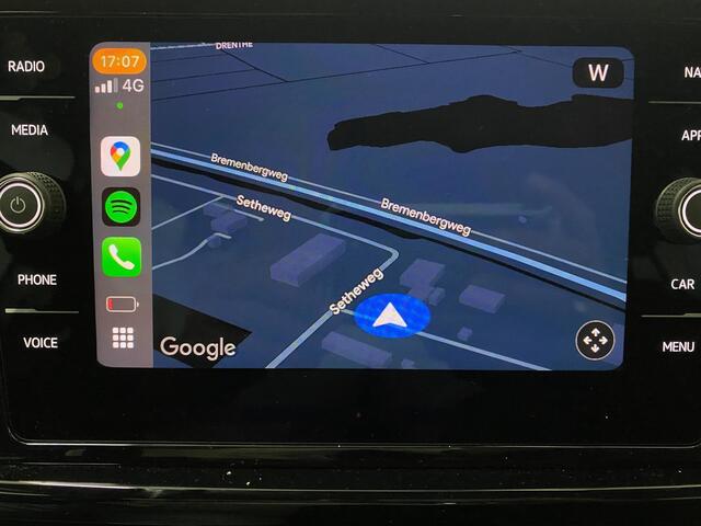 Volkswagen T-ROC 1.5 TSI R-Line edition IQ Light/Matrix Koplampen Camera IQ Drive ACC Carplay Virtual Cockpit e Auto