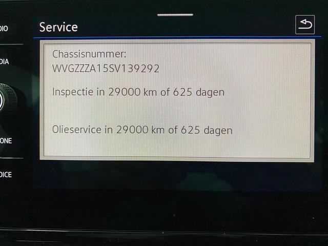 Volkswagen T-ROC 1.5 TSI R-Line edition IQ Light/Matrix Koplampen Camera IQ Drive ACC Carplay Virtual Cockpit e Auto
