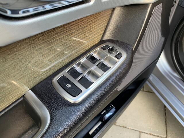 Jaguar XF Sportbrake 2.2D Business Edition|Automaat|Navigatie|leder|