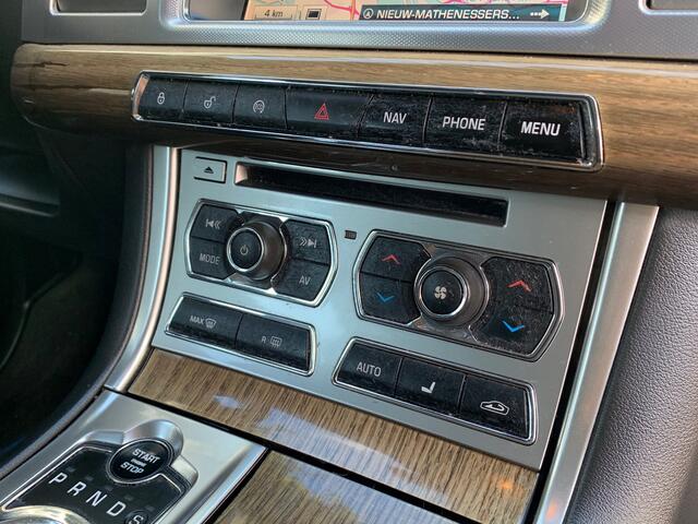 Jaguar XF Sportbrake 2.2D Business Edition|Automaat|Navigatie|leder|