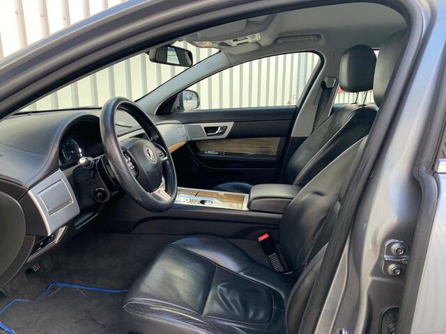 Jaguar XF Sportbrake 2.2D Business Edition|Automaat|Navigatie|leder|