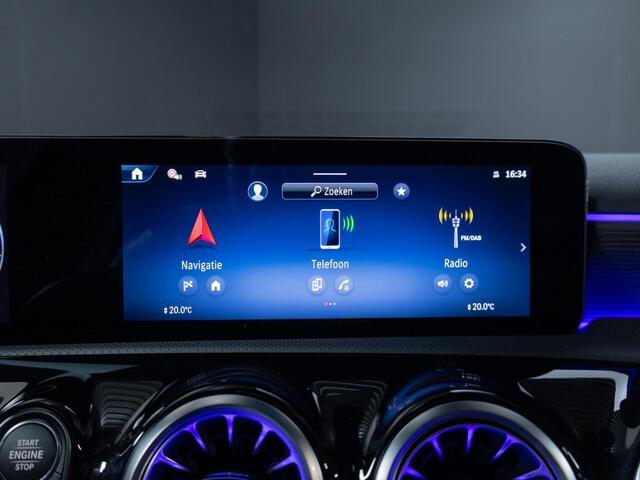 Mercedes-Benz A-Klasse Hatchback 250 e Business Solution AMG Premium PLUS | Panorama dak