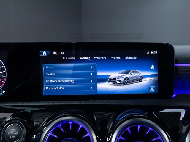 Mercedes-Benz A-Klasse Hatchback 250 e Business Solution AMG Premium PLUS | Panorama dak