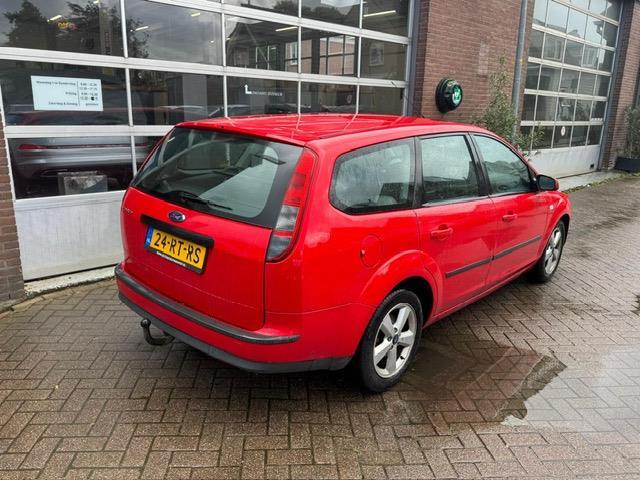 Ford Focus Wagon 1.6-16V Futura