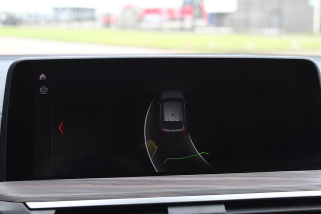 BMW X4 xDrive20i High Executive M Sport / HUD / Keyless