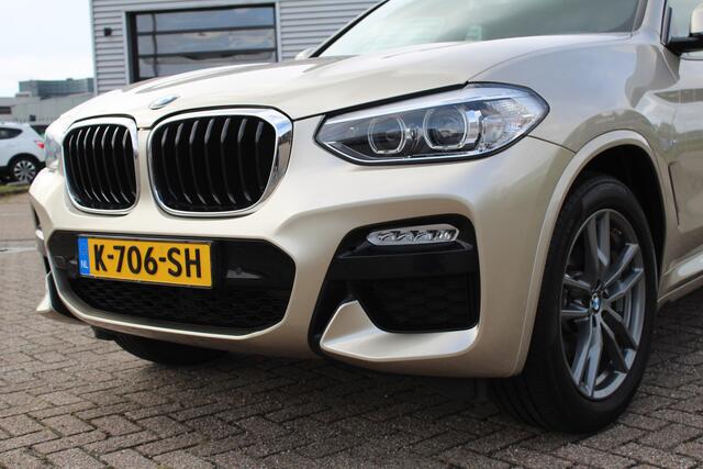 BMW X4 xDrive20i High Executive M Sport / HUD / Keyless
