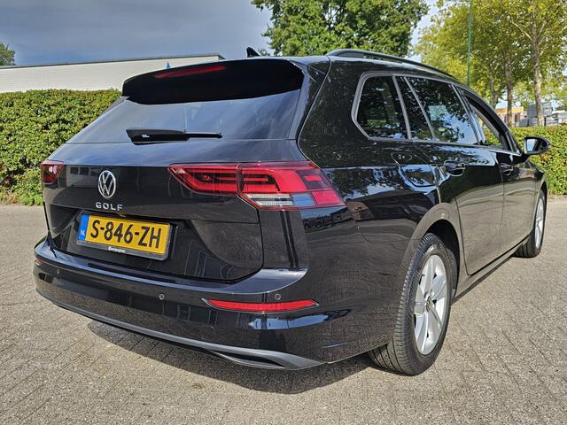 Volkswagen Golf Variant 1.0 TSI, Camera Carplay Adaptieve Cruise Control VAKANTIEGELD WEKEN