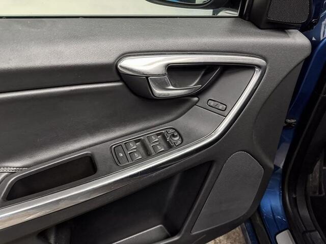 Volvo XC60 AUTD3R-DESIGNZETELVERW.GARANTIE