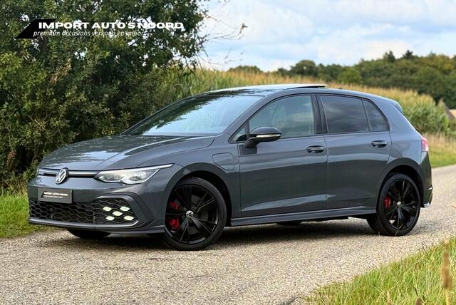 Volkswagen Golf 8 GTE Pano Black style ACC 18 inch BTW verrekenbaar