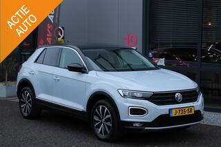 VOLKSWAGEN T-Roc 1.5 TSI Sport, VIRTUAL COCKPIT WINTERPAKKET, ACHTERUITRIJCAMERA, PARKEERSENSOREN, NAVI, TREKHAAK